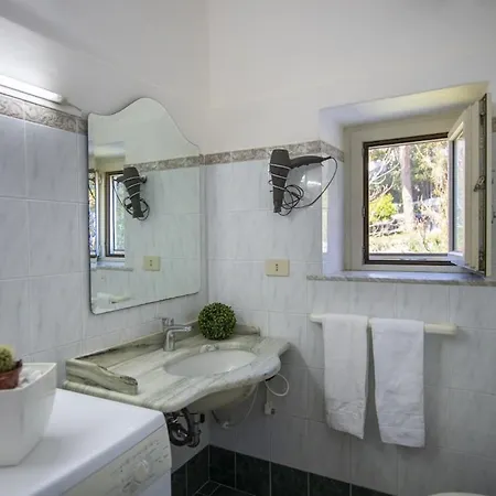 Casa Sulla Baia Mareblu דירה פראינו