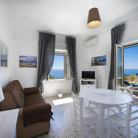 Casa Sulla Baia Mareblu דירה